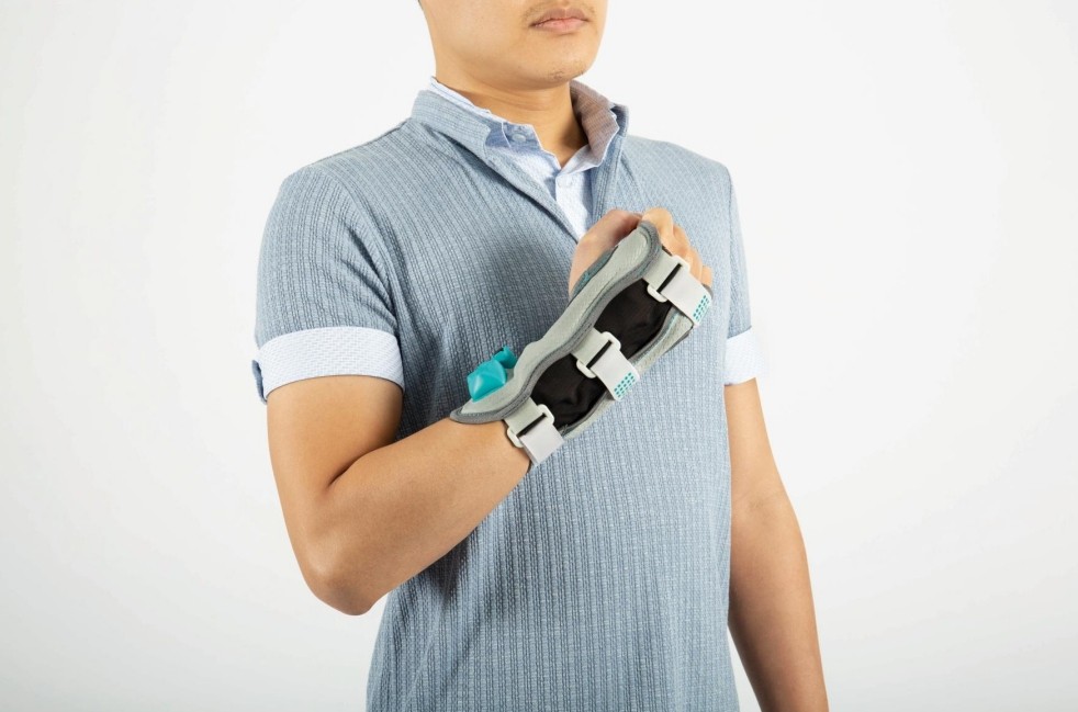 F.A.S.T WRIST SPLINT-OL-WR067